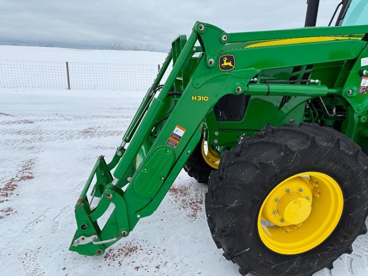 john-deere-6105e-image-27