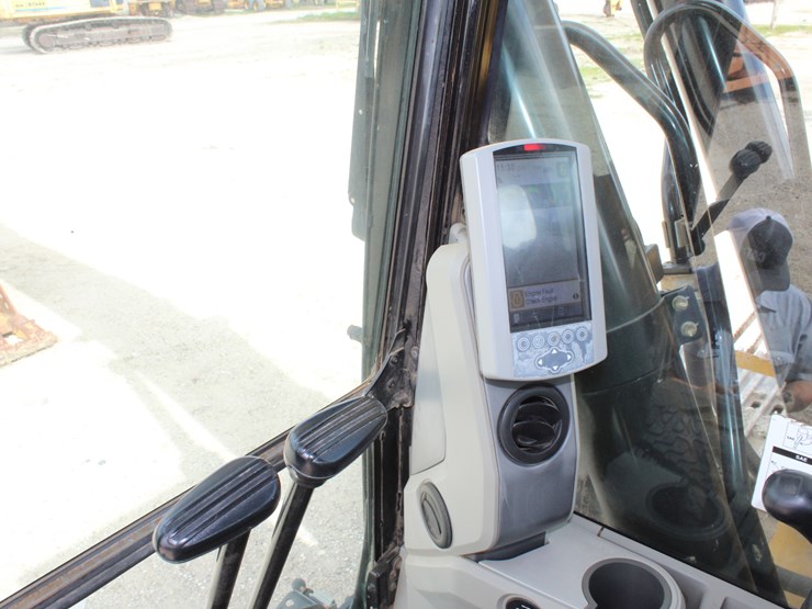 caterpillar-336fl-image-15