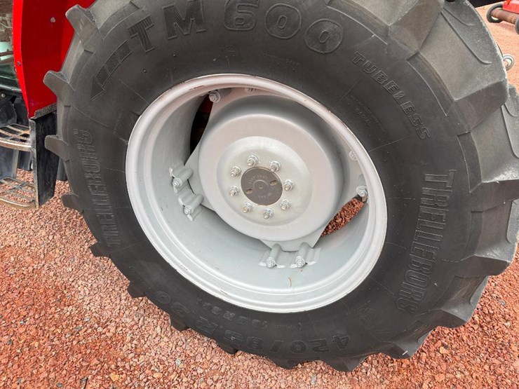 massey-ferguson-4707-image-7