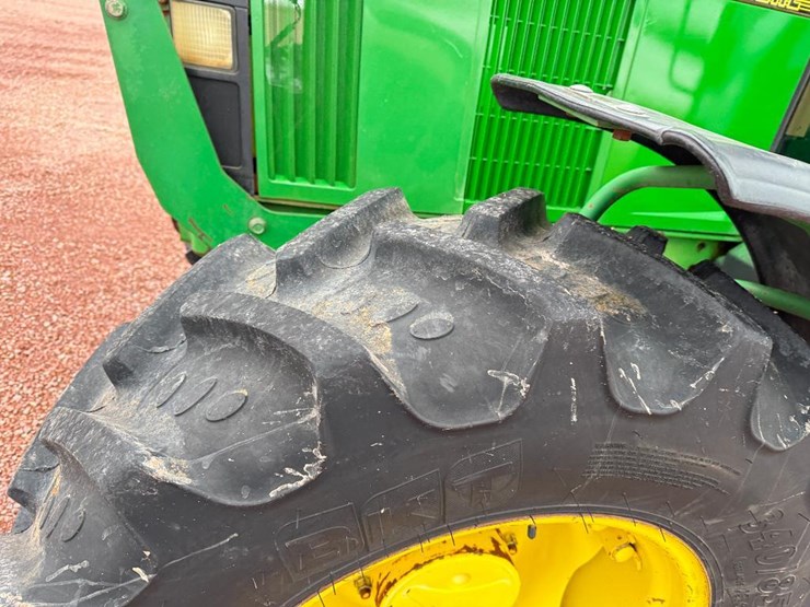 john-deere-6400-image-12