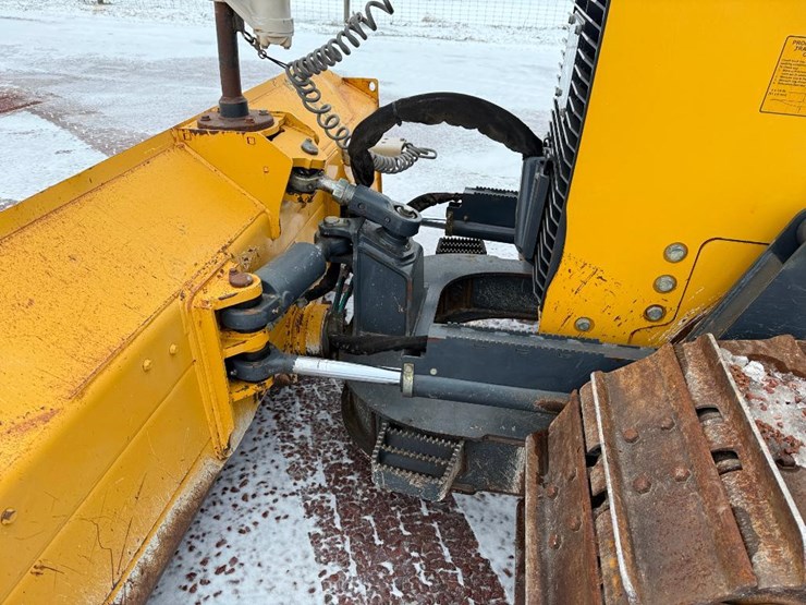 deere-650k-xlt-image-38