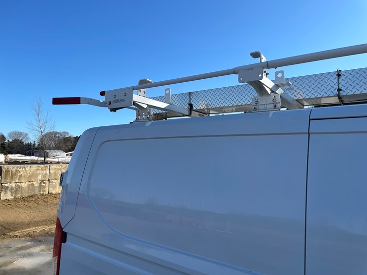 2019-ford-transit-image-19