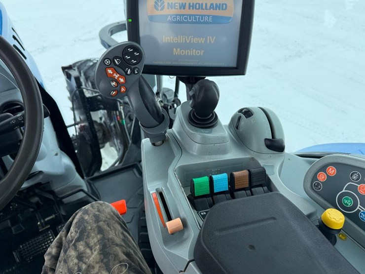 new-holland-t7.210-image-68