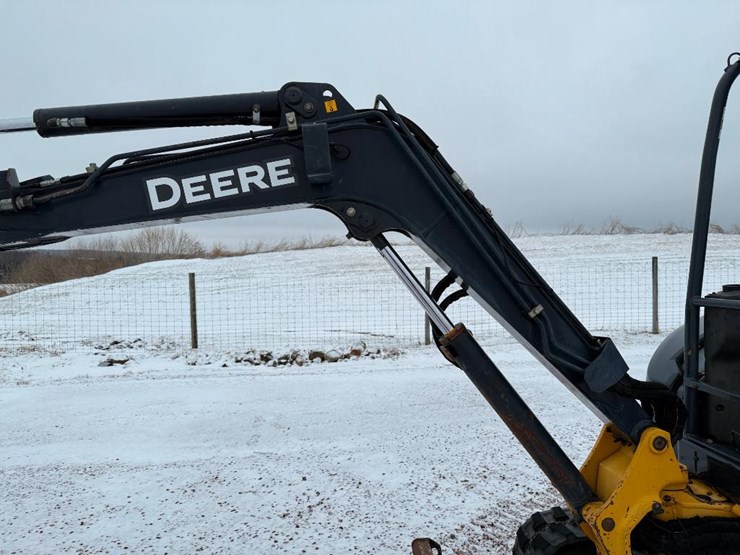 deere-35d-image-35