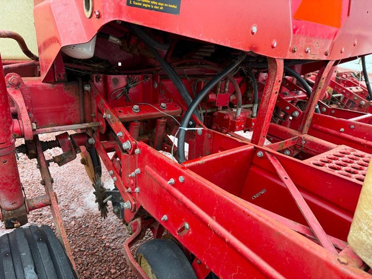 #74-•-lot-74-image-15