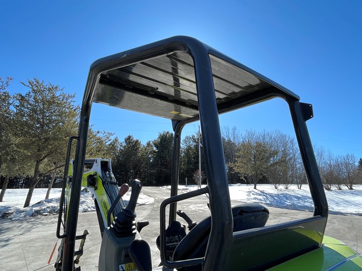 2021-bobcat-e32i-image-24