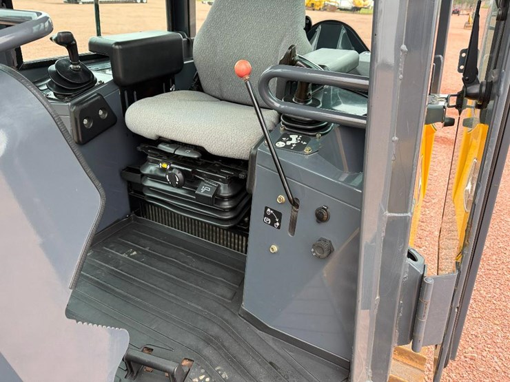 deere-450j-lt-image-49