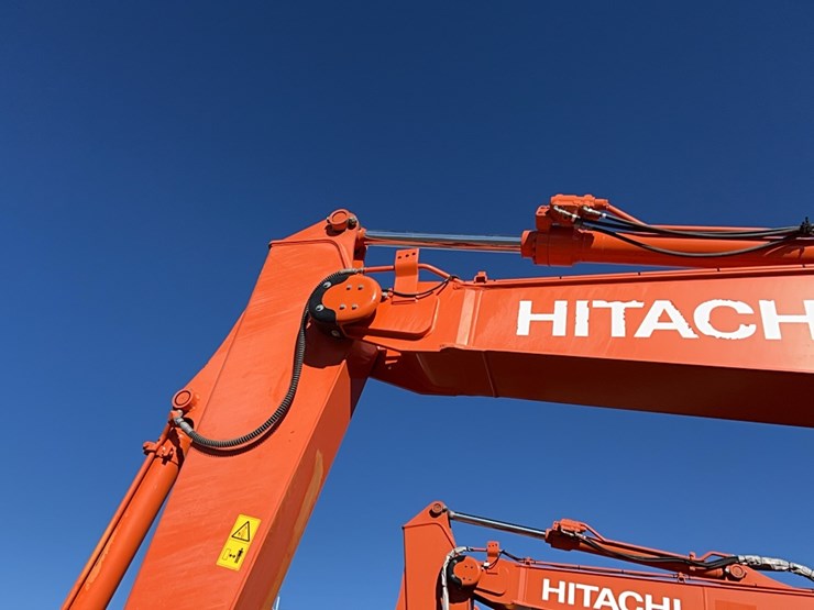 2017-hitachi-zx120-6-image-8