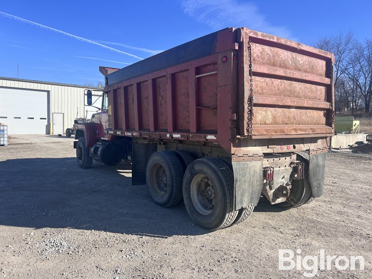 1989-mack-rd690s-image-7