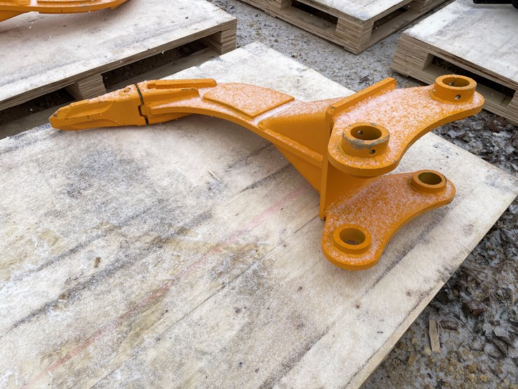 caterpillar-305-image-1