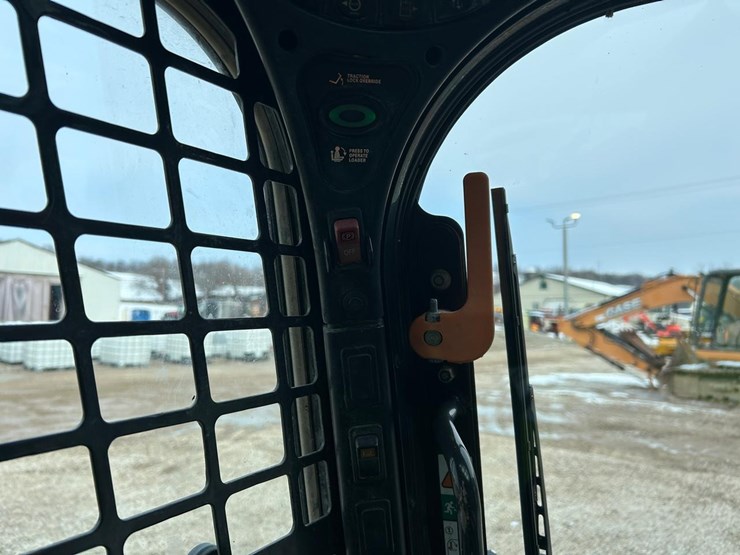 2018-bobcat-s650-image-21