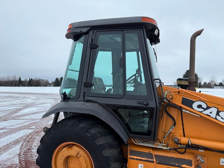 2011-case-570m-xt-image-20