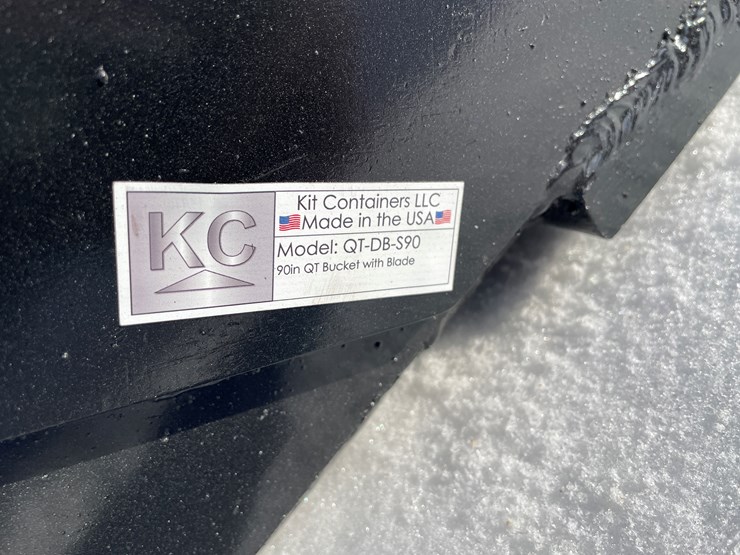 #2500-•-new-kc-90"-skid-steer-bucket-image-15