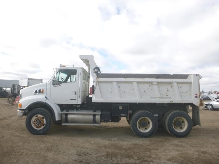 2008-sterling-lt9500-image-5