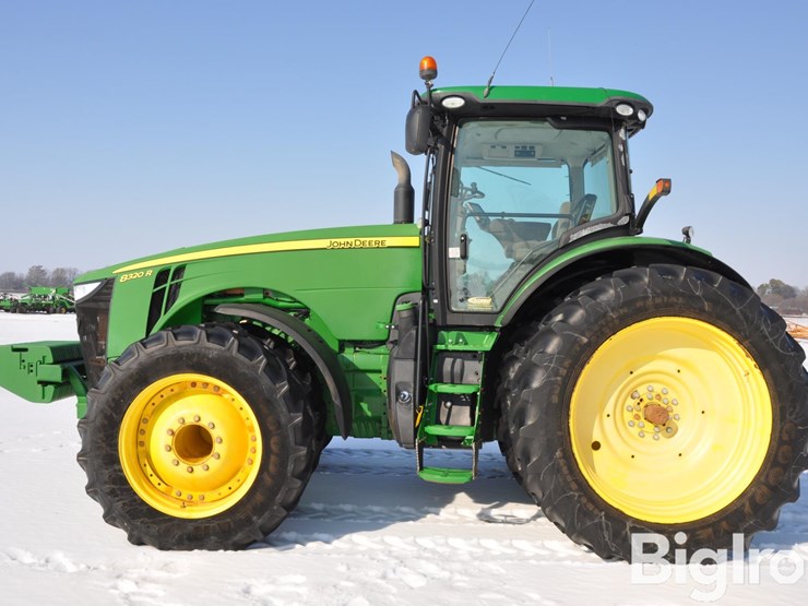 2015-john-deere-8320r-image-8