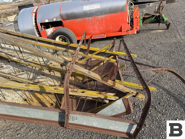 green-crop-model-r-hay-loader-image-6