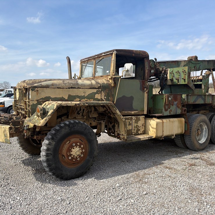 1968 AM GENERAL M816