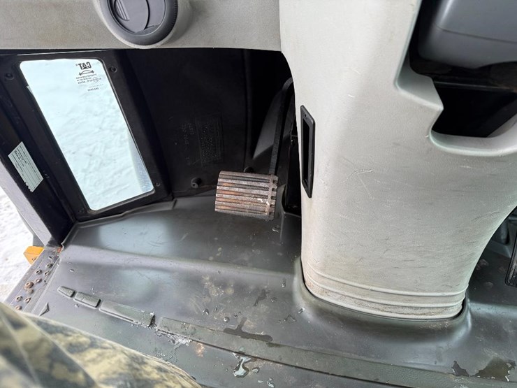 caterpillar-906m-image-60