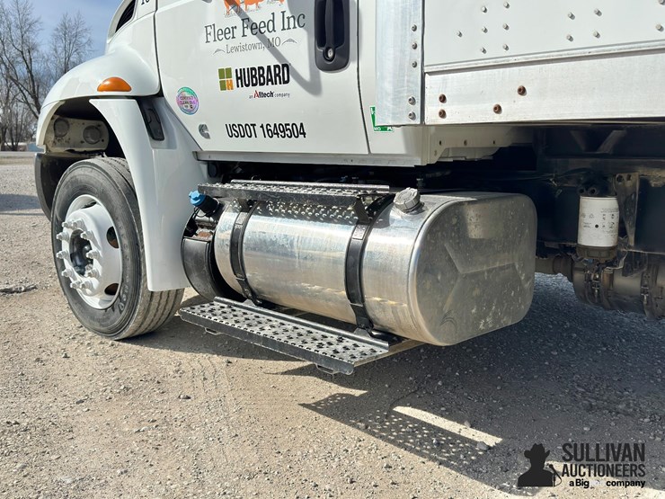 2019-international-durastar-4300-image-17