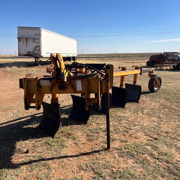 BAKER 5-BOTTOM SWITCH PLOW