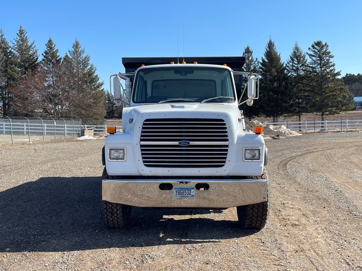 1990-ford-l8000-image-8