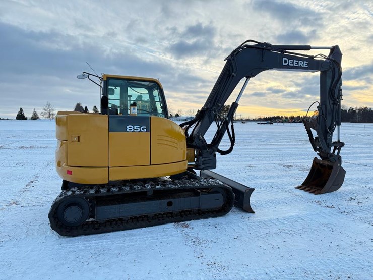 deere-85g-image-3