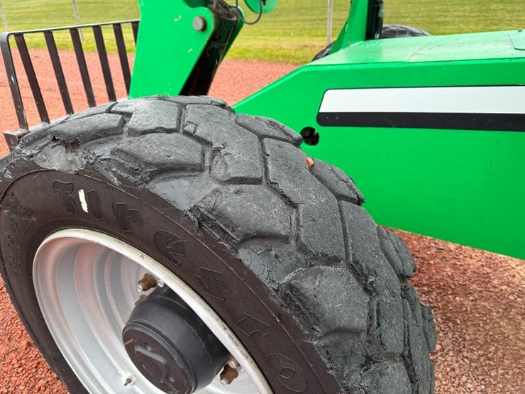 2015-sky-trak-6036-image-8