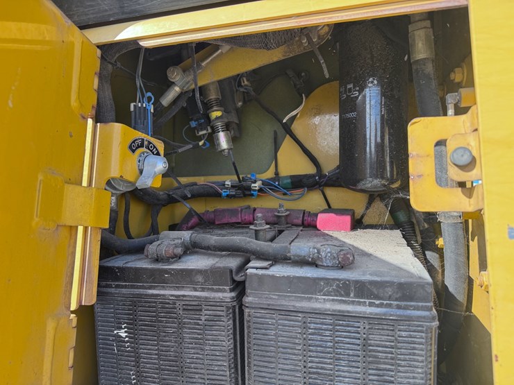 2002-deere-650h-lgp-image-25