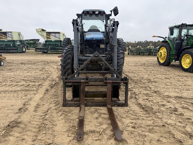 new-holland-tm135-image-4