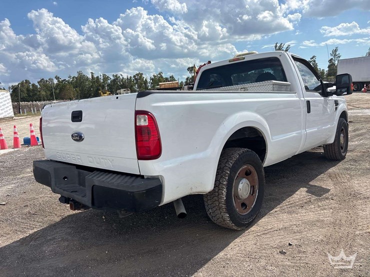 2008-ford-f350-image-3