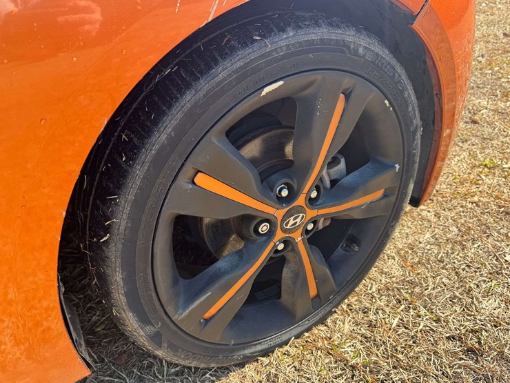 2016-hyundai-veloster-3-door-hatchback-coupe---136,264-miles-image-24