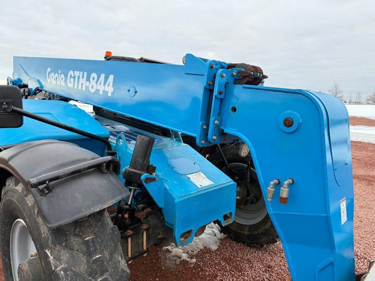 2016-genie-gth844-image-20