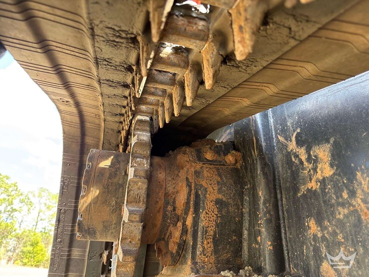 2022-kubota-svl97-2-image-36