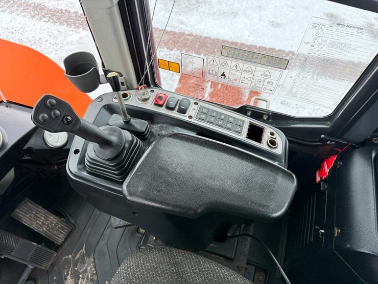 2018-doosan-dl250-5-image-55