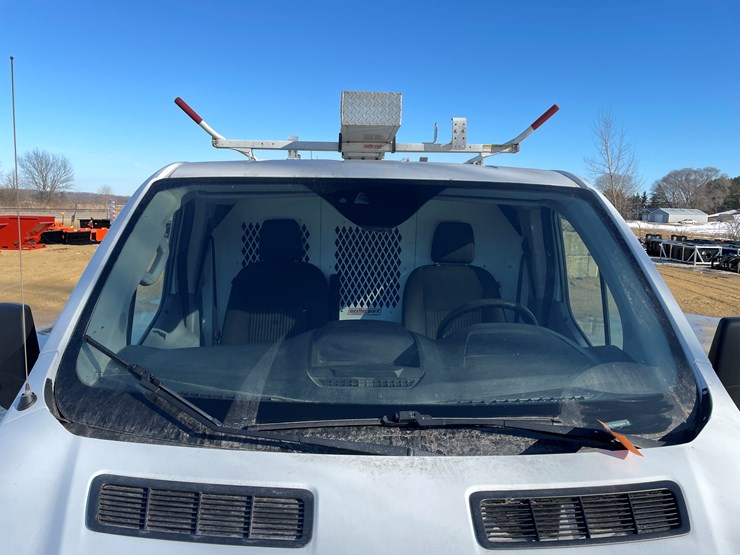 2019-ford-transit-image-12