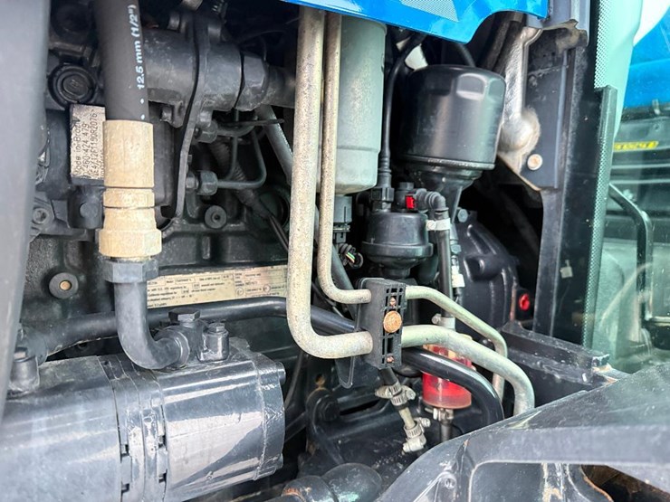 new-holland-t4030-image-41