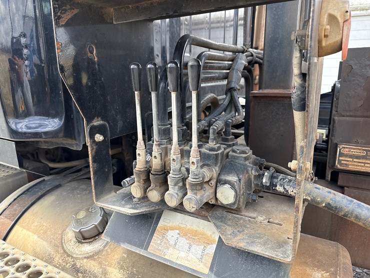 2018-western-star-4700sb-image-24