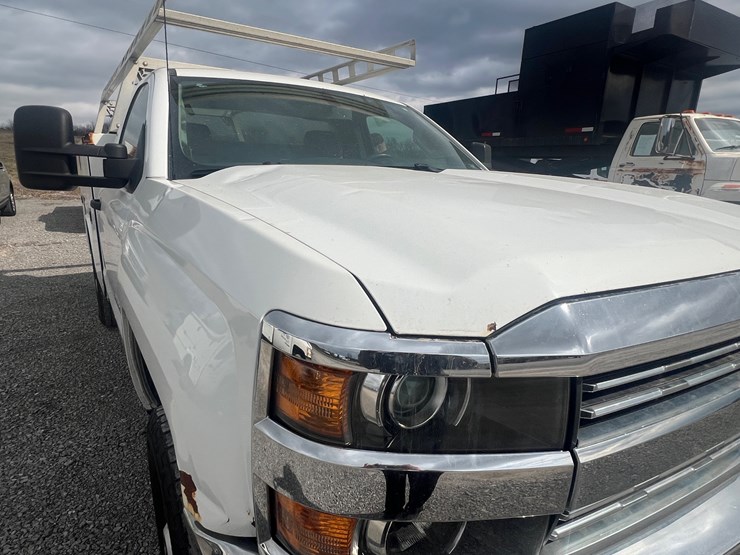 2016-chevrolet-2500-image-14