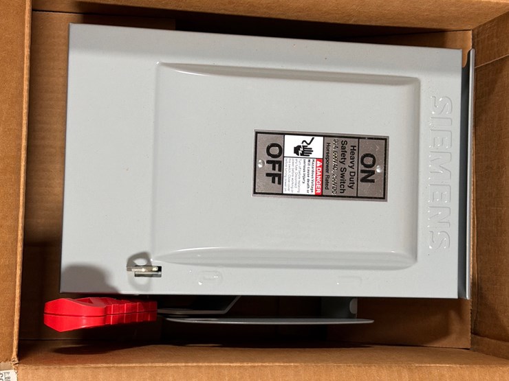 #104-•-(5)-siemens-safety-switch-boxes-image-8