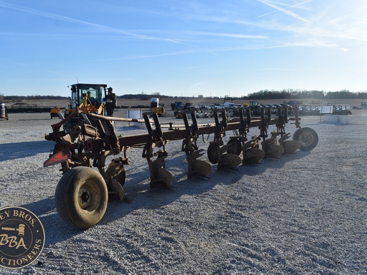 international-7-image-4