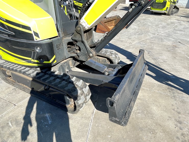 2021-bobcat-e32i-image-39