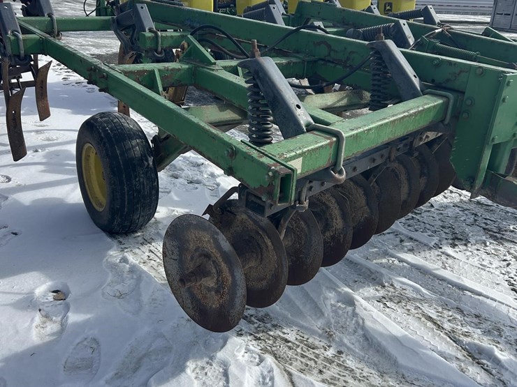 john-deere-714-image-2