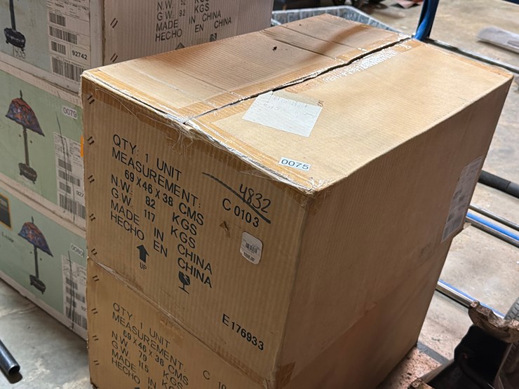 #75-•-stained-glass-lamp-image-1