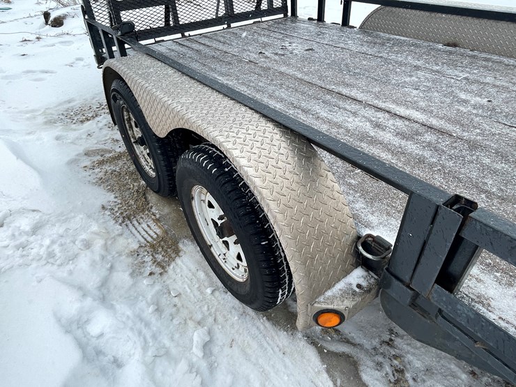 #137-•-2014-pj-14'-tandem-axel-trailer-(no-title,-for-parts)-image-39