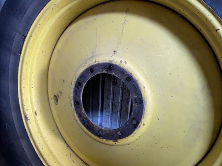 john-deere-10-image-6