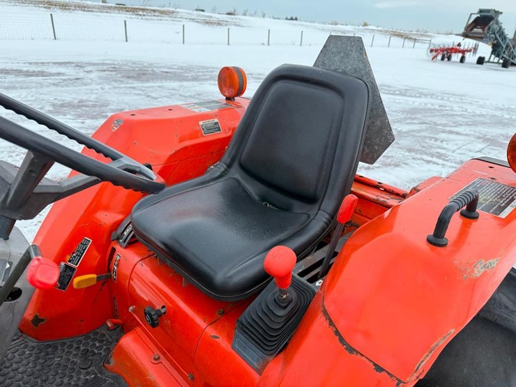 kubota-la480-image-36