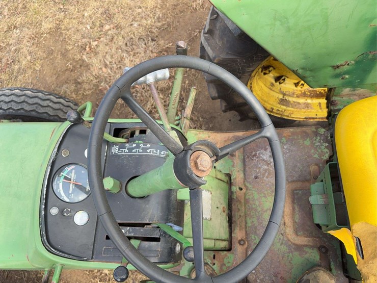 john-deere-3020-image-14