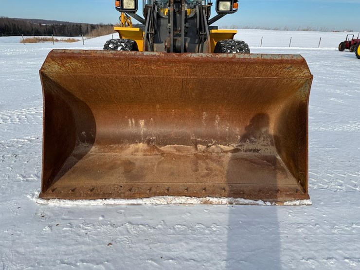 2011-komatsu-wa250pz-6-image-37