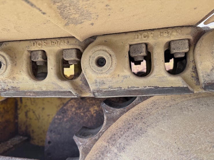 2002-deere-650h-lgp-image-9