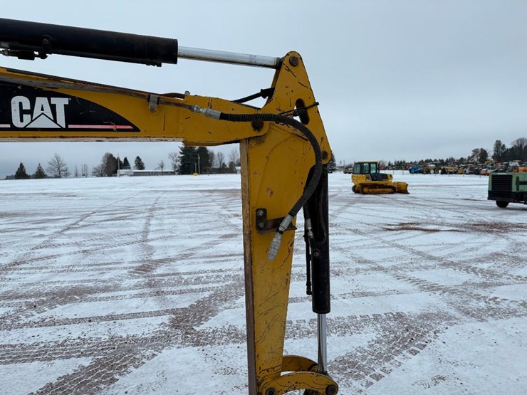 caterpillar-303cr-image-30